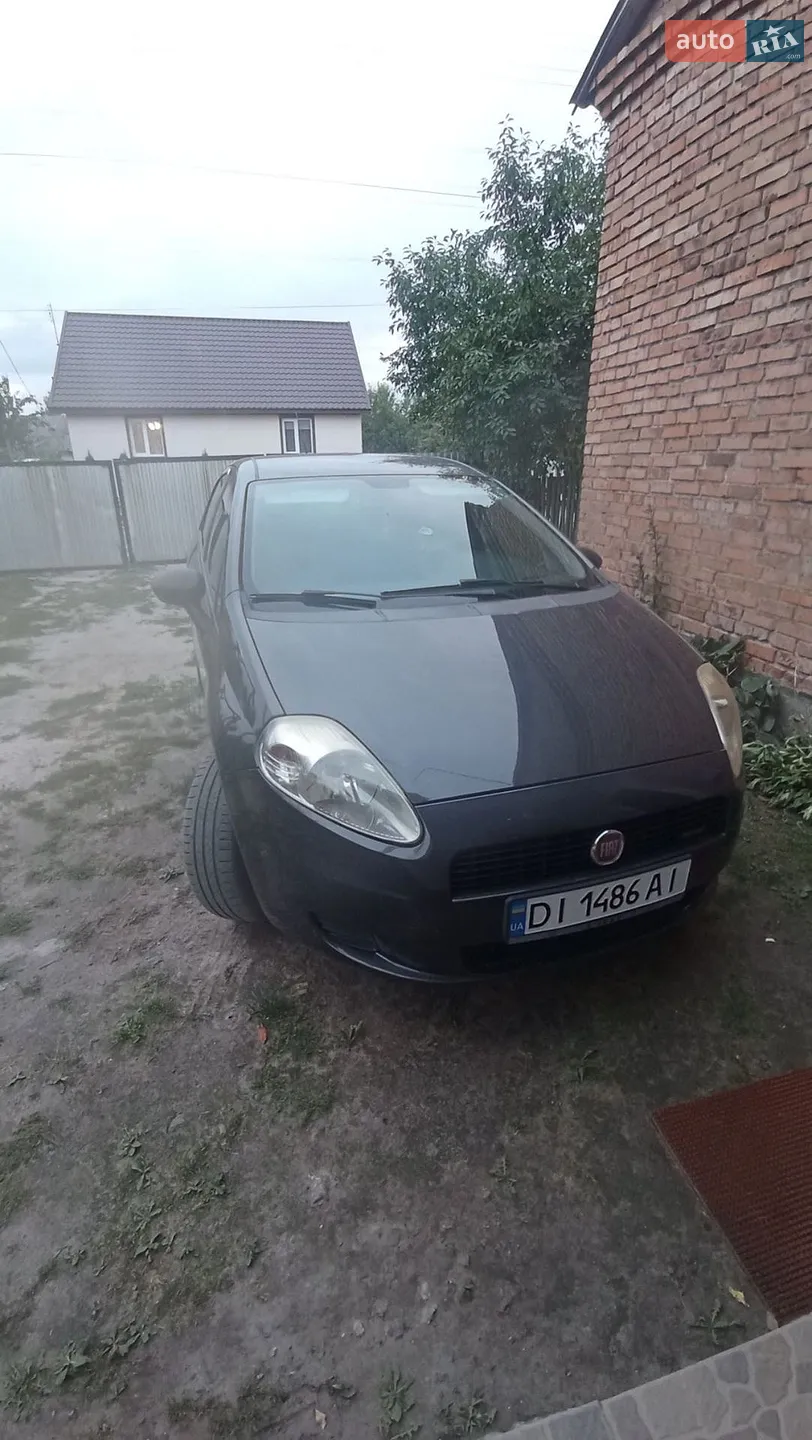 2010 Fiat Punto - фото 1