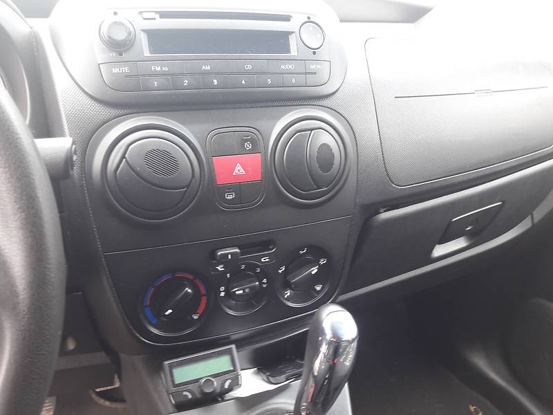 Fiat Qubo пасс. 2011 года