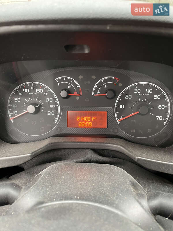 Мінівен Fiat Qubo 2010 в Машівка