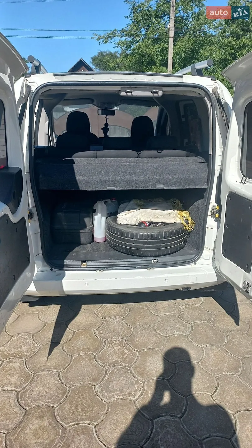 2010 Fiat Qubo - мініатюра 13