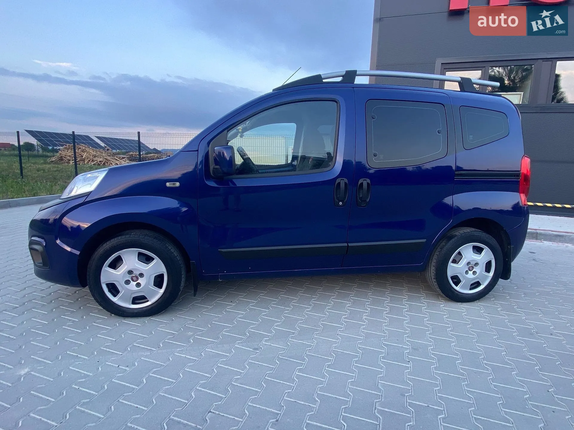 2017 Fiat Qubo - мініатюра 10