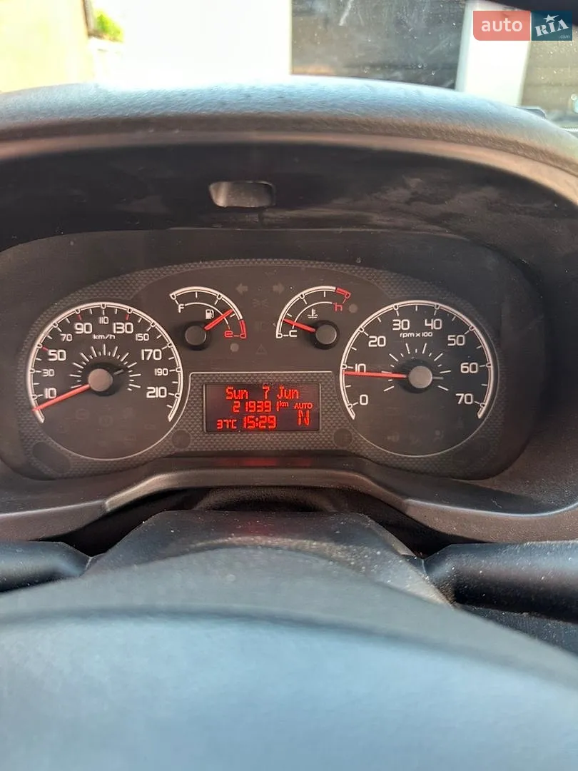 2012 Fiat Qubo - мініатюра 5