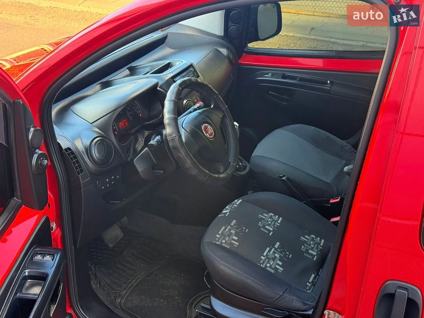 2015 Fiat Qubo - мініатюра 24
