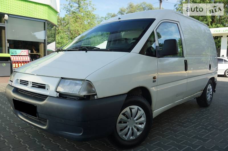 Вантажопасажирський фургон Fiat Scudo 2000 в Дніпрі