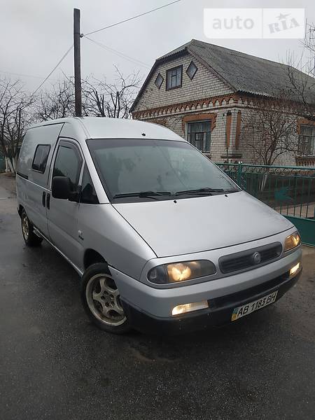 Мінівен Fiat Scudo 2003 в Калинівці