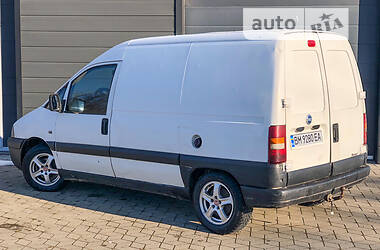 Вантажний фургон Fiat Scudo 2004 в Прилуках