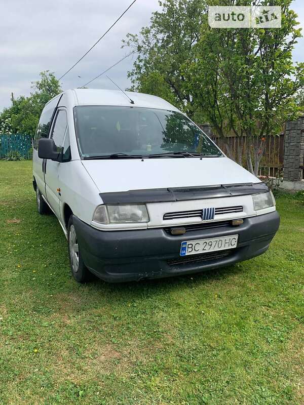 Мінівен Fiat Scudo 1998 в Стрию