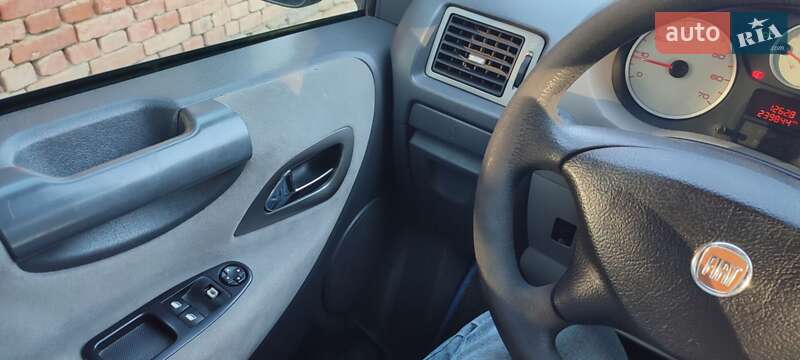 Мінівен Fiat Scudo 2009 в Товсте