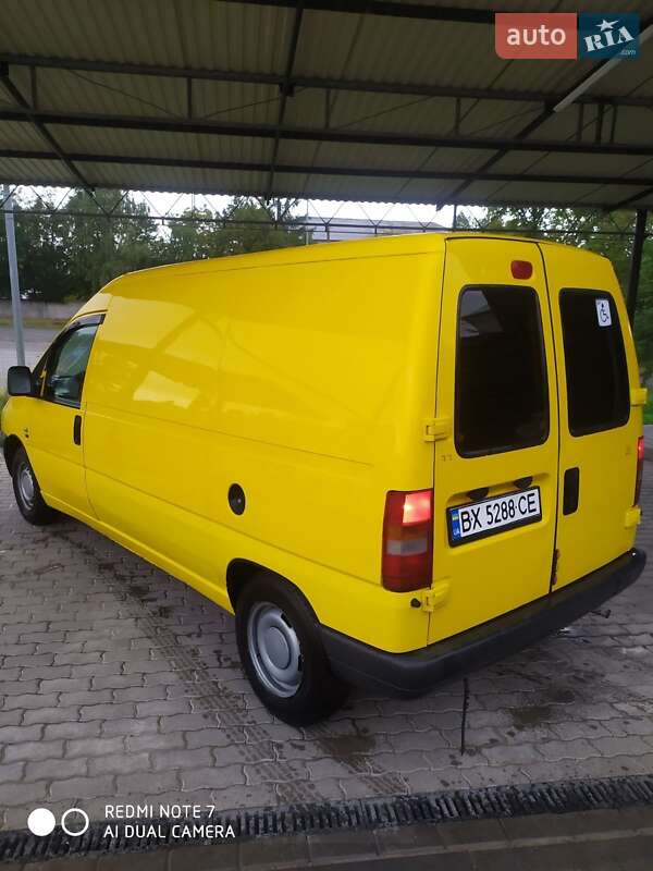 Вантажний фургон Fiat Scudo 2002 в Гусятині