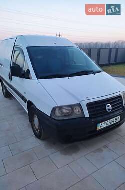 Вантажний фургон Fiat Scudo 2006 в Івано-Франківську