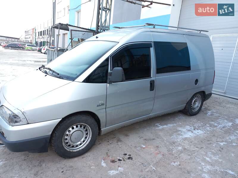 Вантажний фургон Fiat Scudo 2004 в Львові