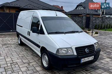 Вантажний фургон Fiat Scudo 2005 в Рівному