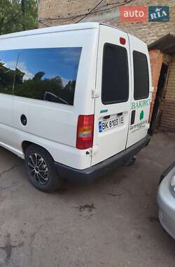 Минивэн Fiat Scudo 2000 в 