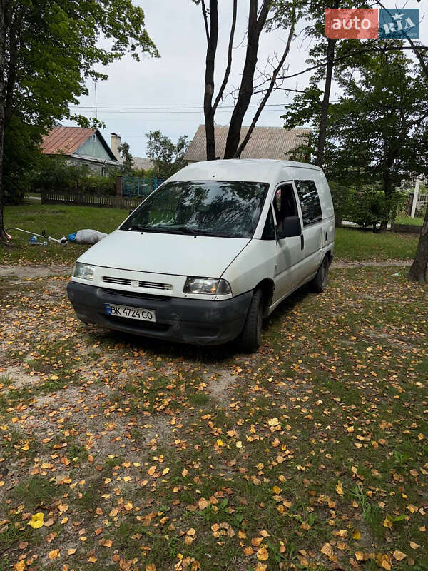 Минивэн Fiat Scudo 2002 в Костополе