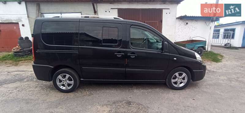 Минивэн Fiat Scudo 2009 в Владимире