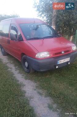 Мінівен Fiat Scudo 2000 в Млиніві