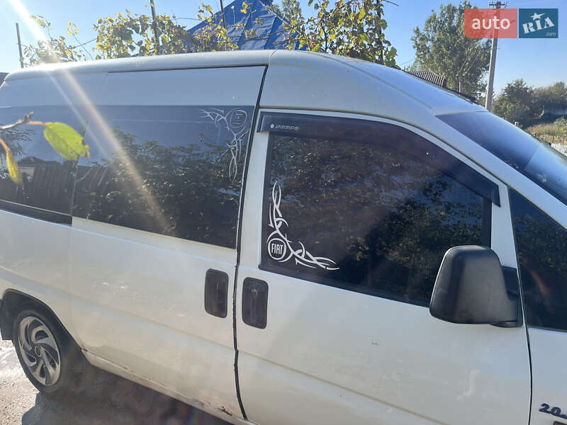 Минивэн Fiat Scudo 2000 в 