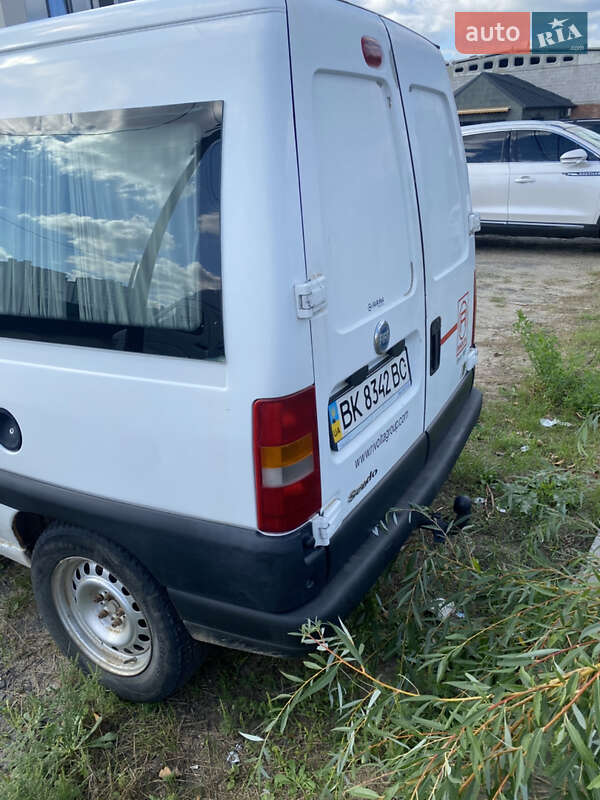 Минивэн Fiat Scudo 2006 в Вараше