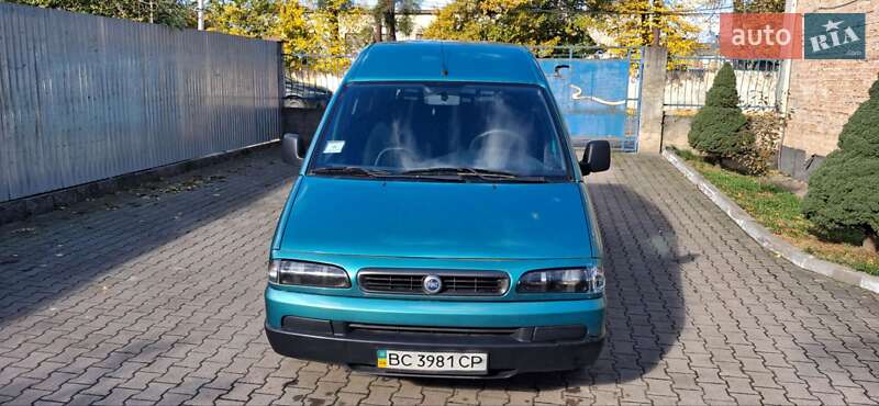 Мінівен Fiat Scudo 2006 в Стрию