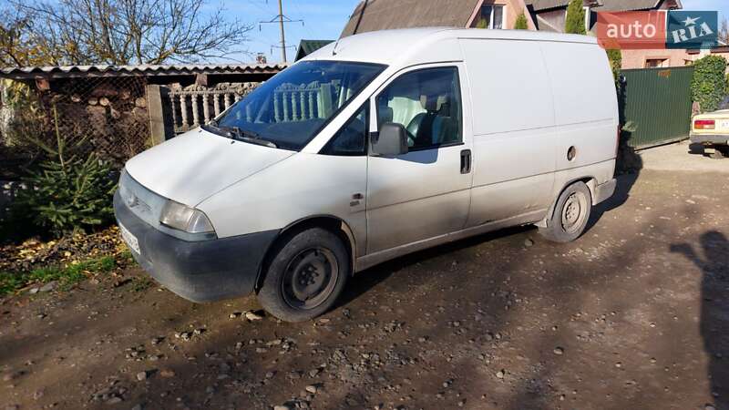 Вантажний фургон Fiat Scudo 2001 в Івано-Франківську