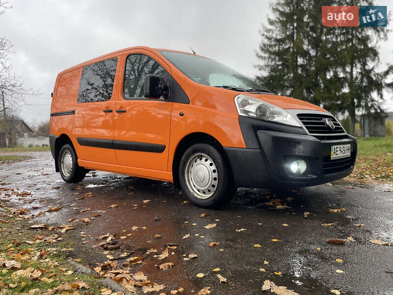 Вантажний фургон Fiat Scudo 2008 в Дубні