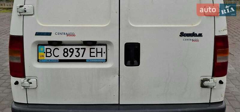 Вантажний фургон Fiat Scudo 2002 в Самборі