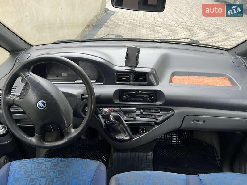 Мінівен Fiat Scudo 2005 в Жовкві