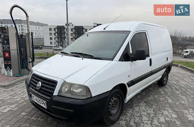 Грузовой фургон Fiat Scudo 2004 в Львове