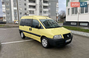 Минивэн Fiat Scudo 2005 в Вараше