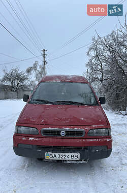 Вантажний фургон Fiat Scudo 2002 в Харкові