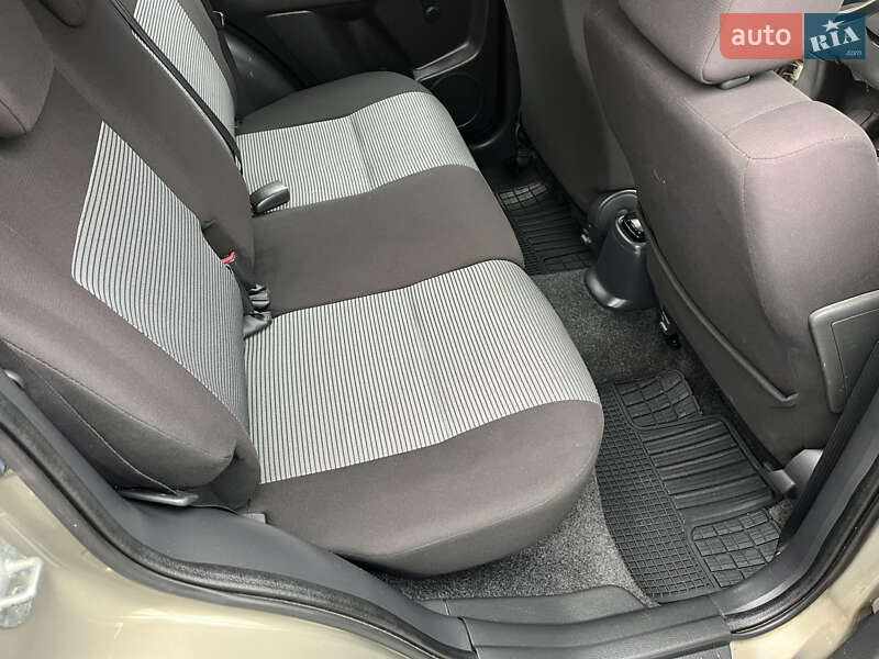 Внедорожник / Кроссовер Fiat Sedici 2007 в Дунаевцах фото 31 Внедорожник / Кроссовер Fiat Sedici 2007 в Дунаевцах