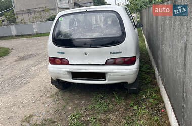 Хэтчбек Fiat Seicento 2000 в 