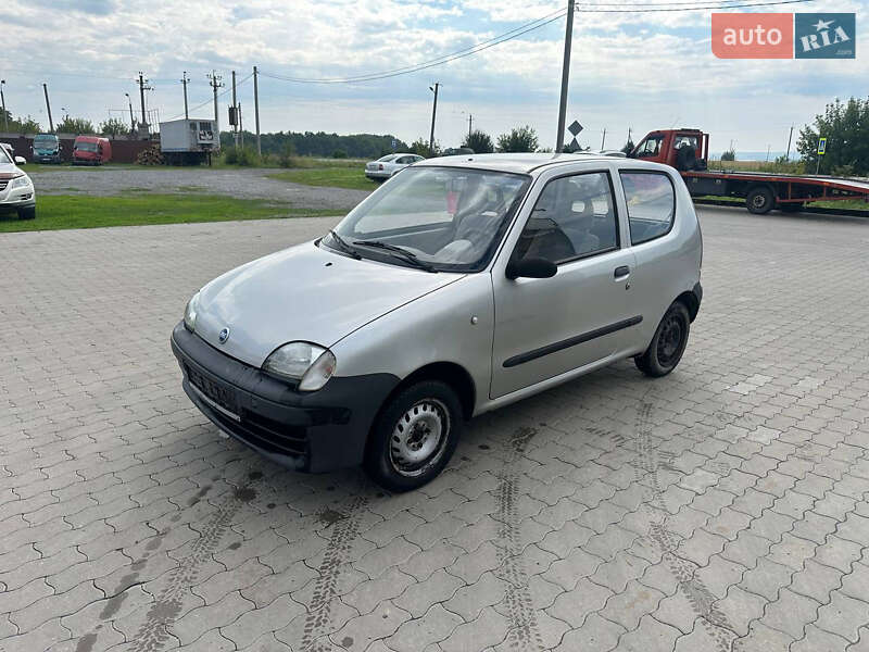 Хэтчбек Fiat Seicento 2004 в Ярмолинцах