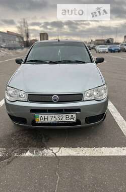 Седан Fiat Siena 2005 в Полтаве