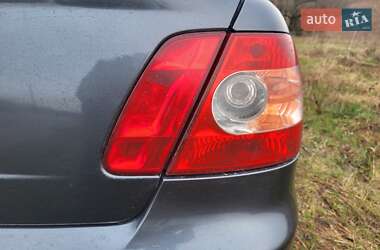 Седан Fiat Siena 2005 в 