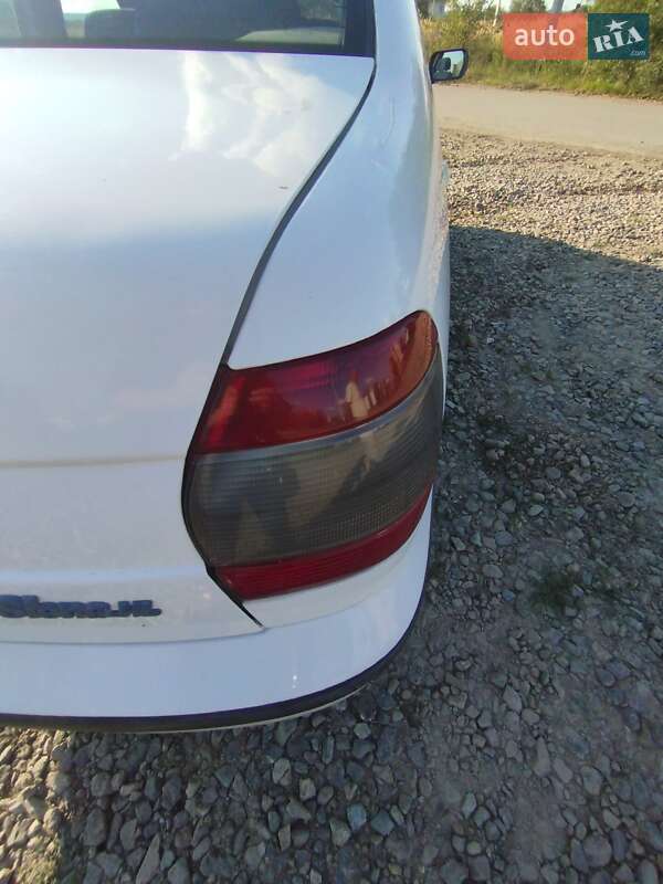 Седан Fiat Siena 1998 в Ивано-Франковске