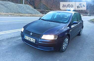 Хетчбек Fiat Stilo 2002 в Чернівцях