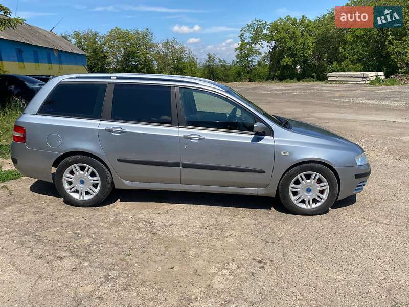 Універсал Fiat Stilo 2005 в Чернівцях
