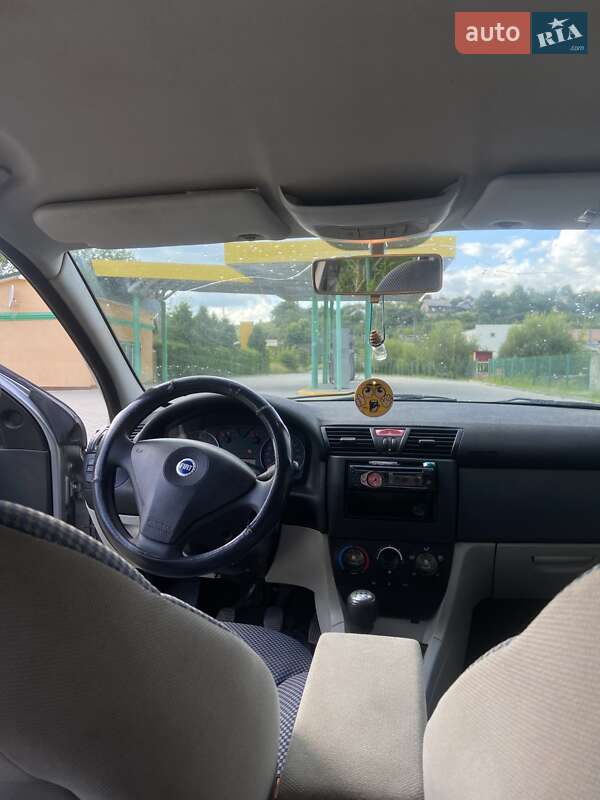Универсал Fiat Stilo 2004 в Турке