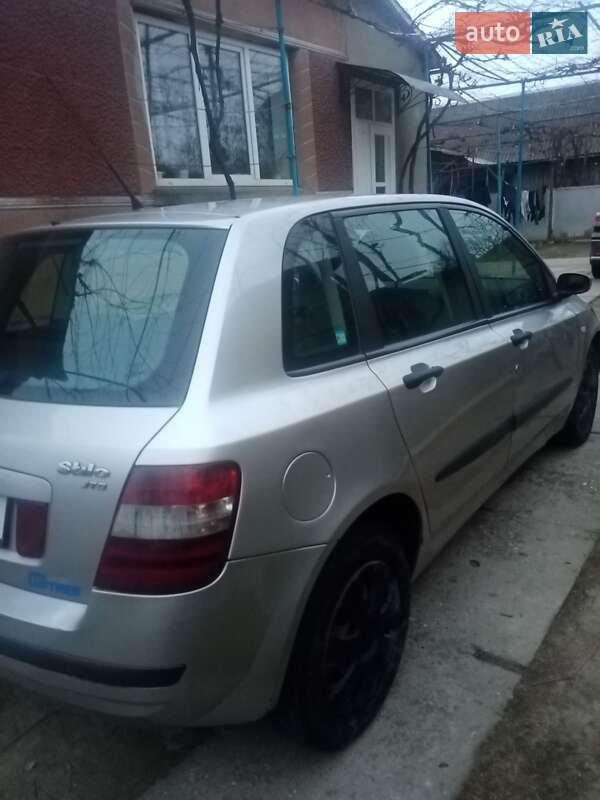 Хэтчбек Fiat Stilo 2004 в Ужгороде