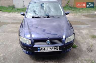 Хэтчбек Fiat Stilo 2003 в 