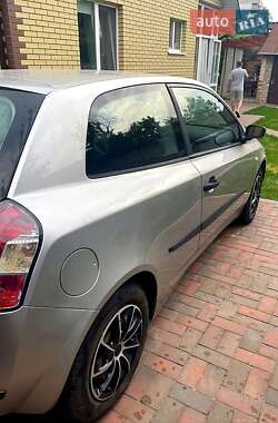 Хэтчбек Fiat Stilo 2002 в 