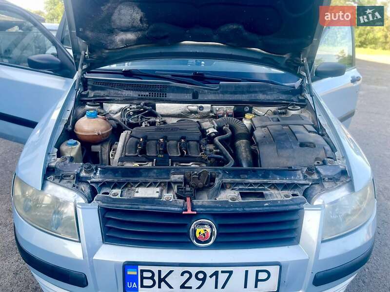 Хэтчбек Fiat Stilo 2003 в Дубно