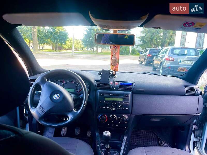 Хэтчбек Fiat Stilo 2003 в Дубно