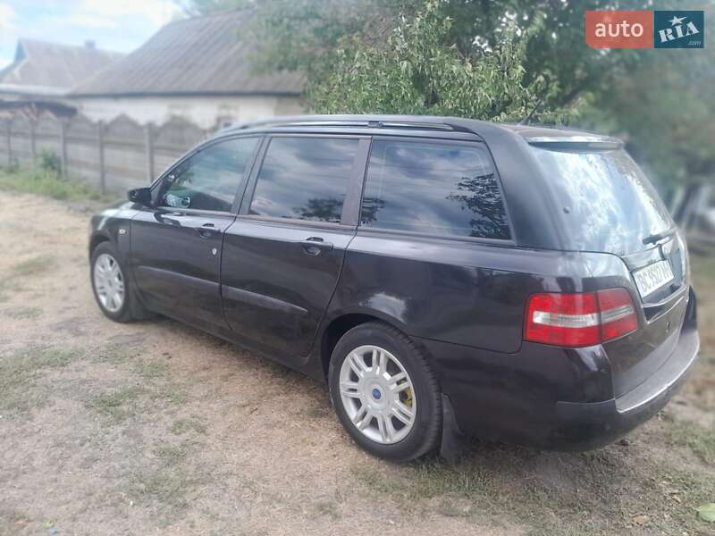 Универсал Fiat Stilo 2006 в Павлограде
