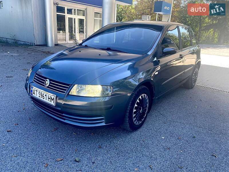 Хэтчбек Fiat Stilo 2002 в 
