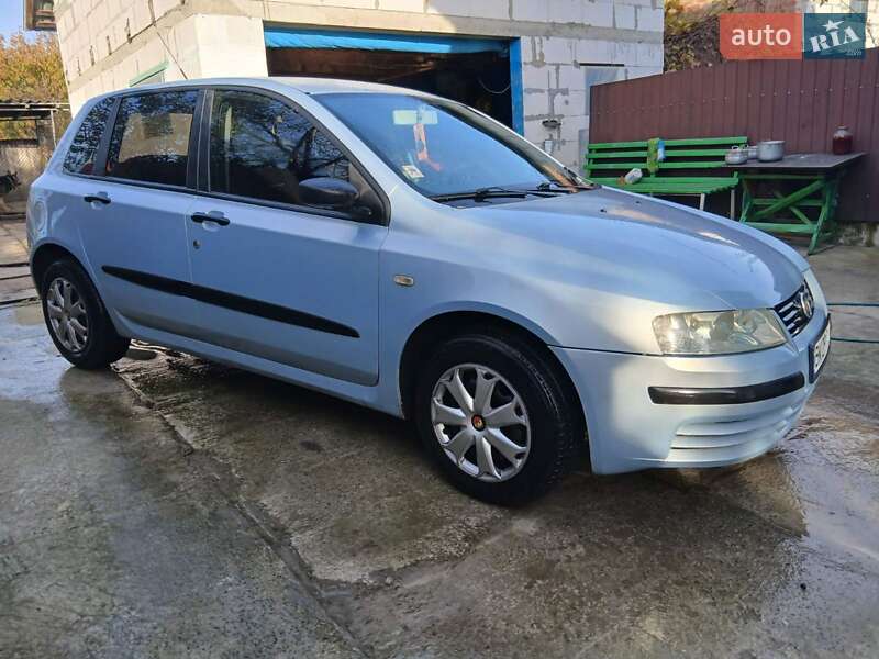 Хетчбек Fiat Stilo 2003 в Рівному
