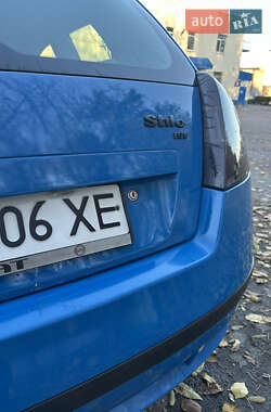 Хэтчбек Fiat Stilo 2003 в Каменском