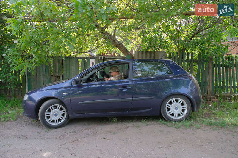 Хетчбек Fiat Stilo 2002 в Краматорську