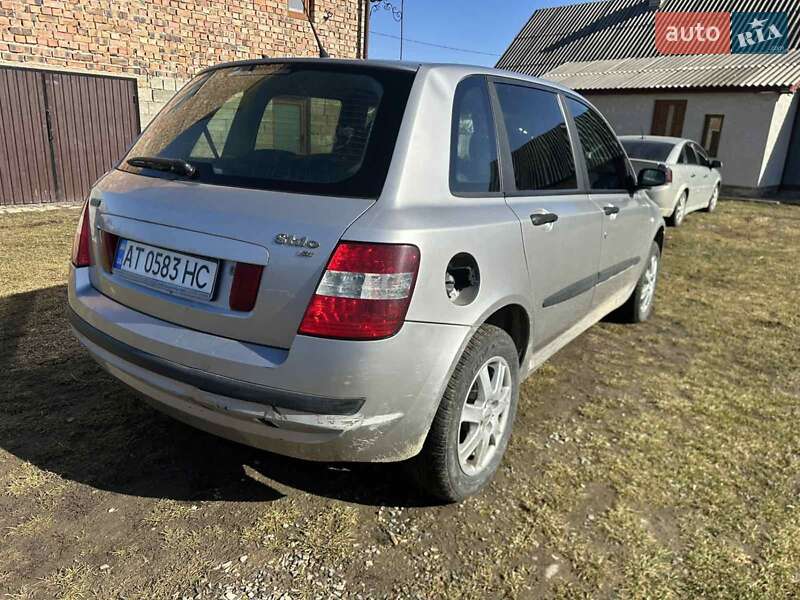 Хетчбек Fiat Stilo 2003 в Надвірній